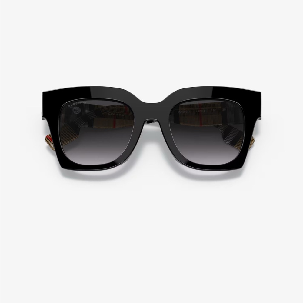 Burberry Sunglasses Black Square
Cat Eye - Picture 4 of 6
